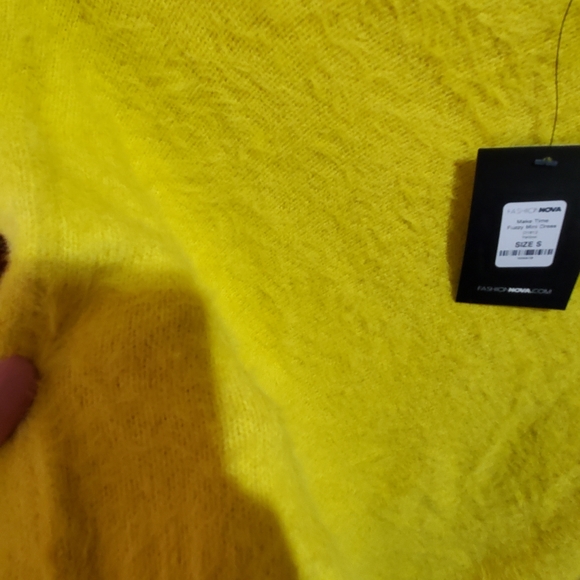 NEW BRIGHT YELLOW ASYMMETRICAL FUZZY SWEATER - Picture 3 of 5